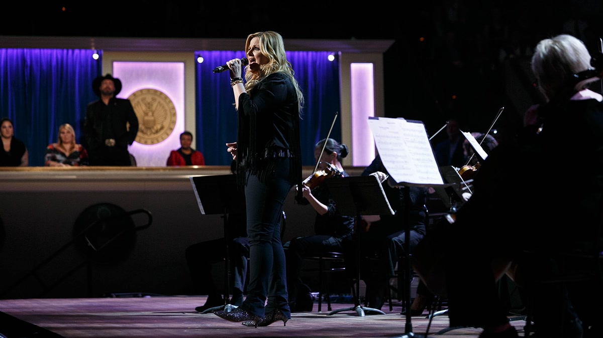 Trisha Yearwood actuando en directo