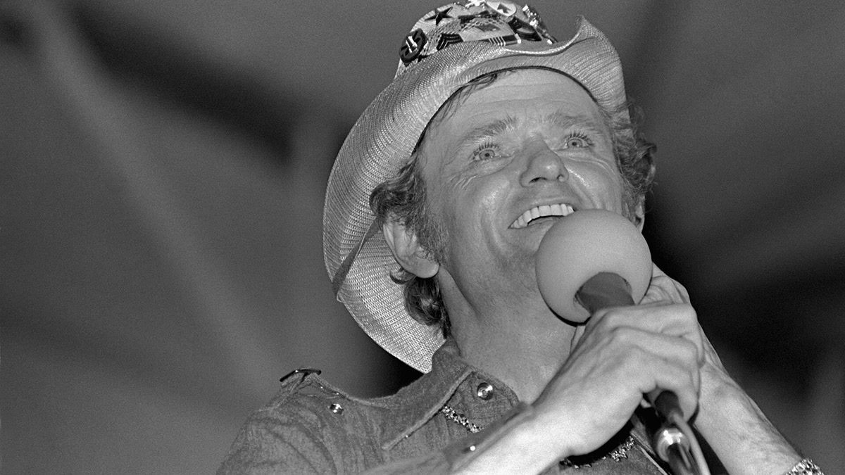 Jerry Reed en una actuación televisiva