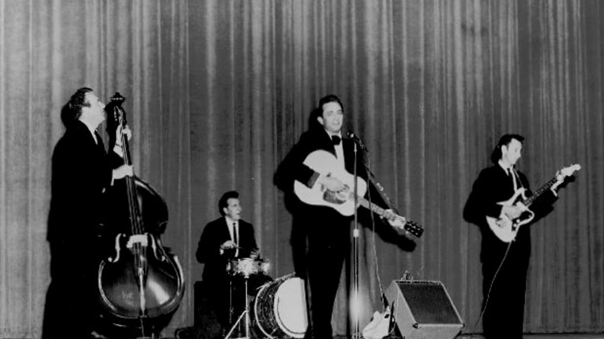 Johnny Cash con The Tennessee Three en 1963