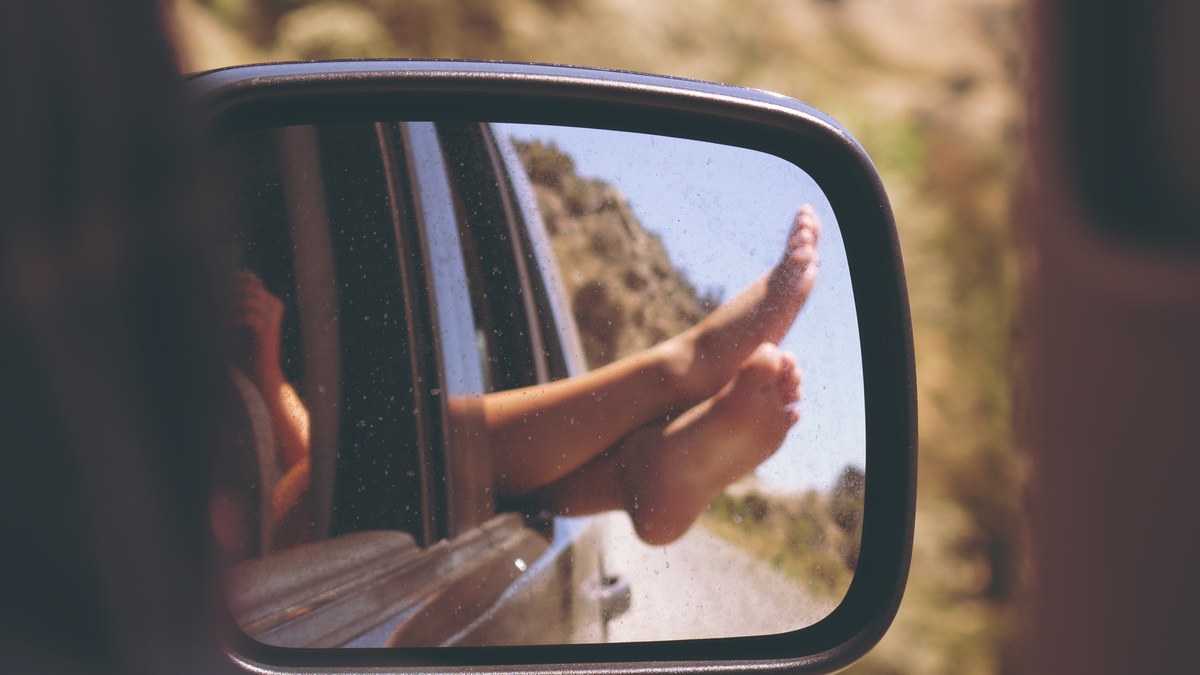 Carretera vista desde un coche, imagen conceptual para Fast Car